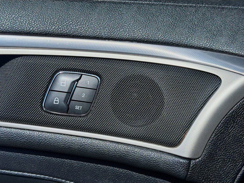 Used 2020 Lincoln MKZ FWD image 22