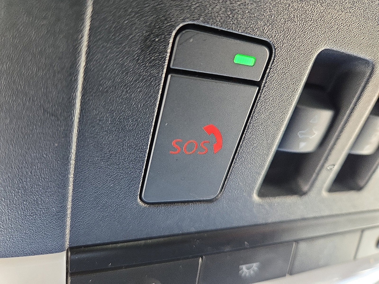 Used 2021 Nissan Rogue SL image 19