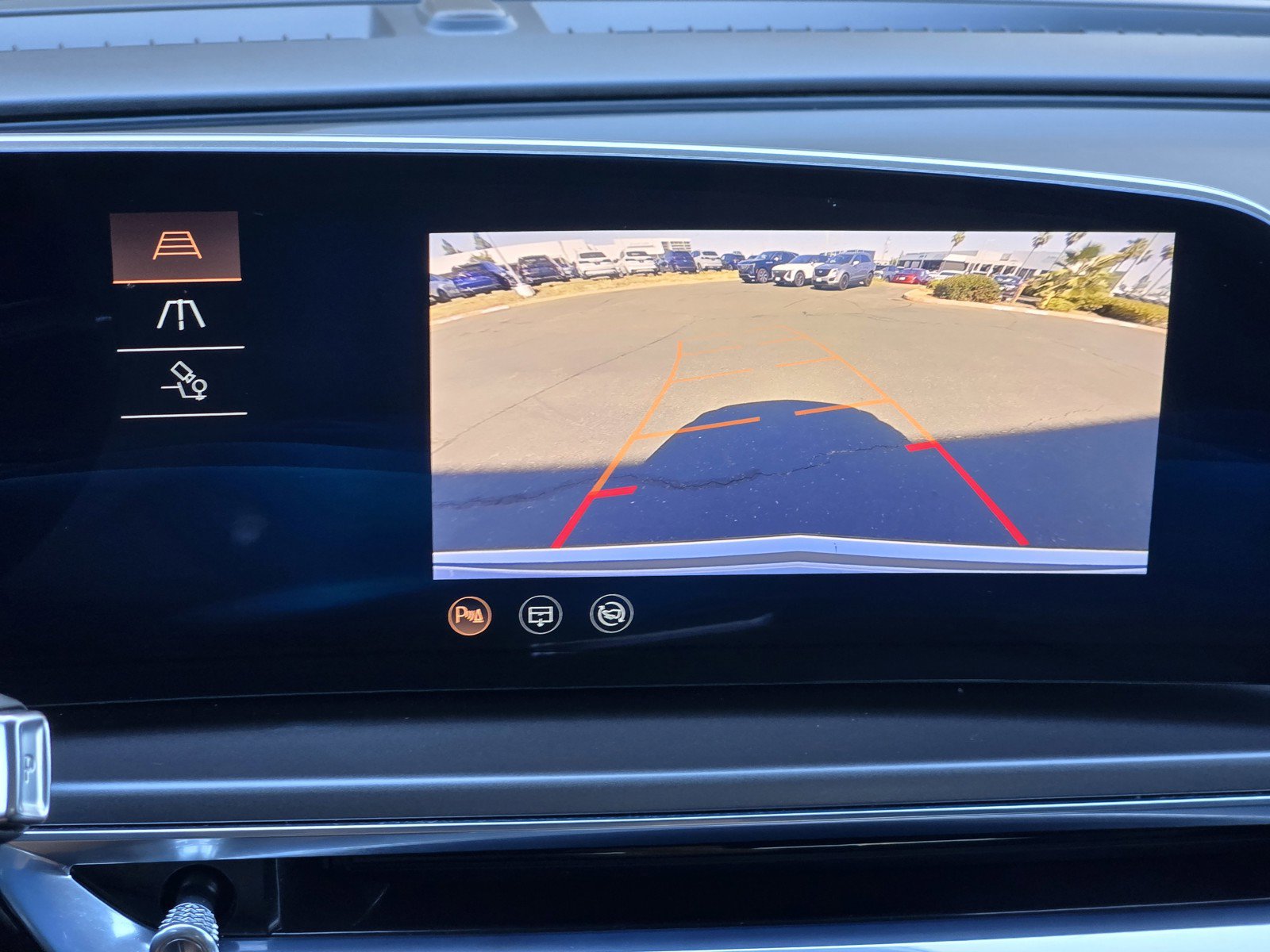 Certified 2024 Cadillac Lyriq Tech AWD/4WD image 19