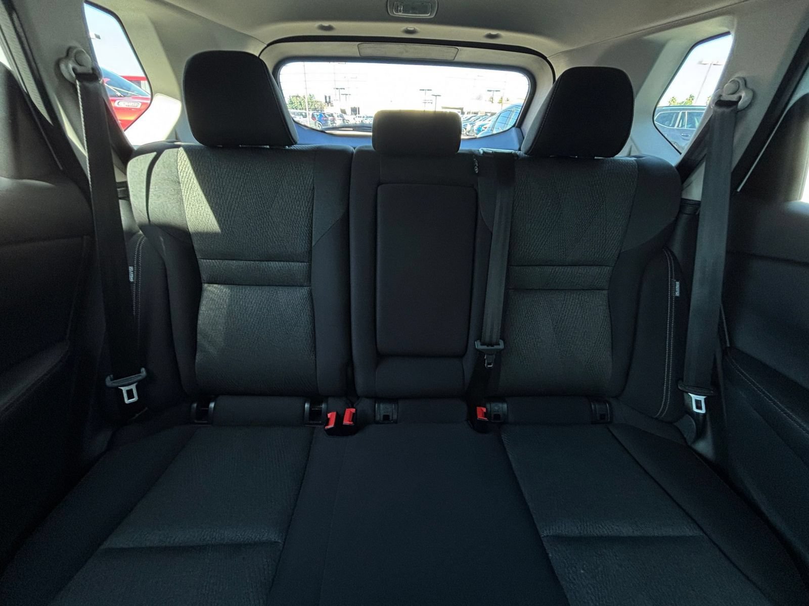 Used 2025 Nissan Rogue SV FWD image 39
