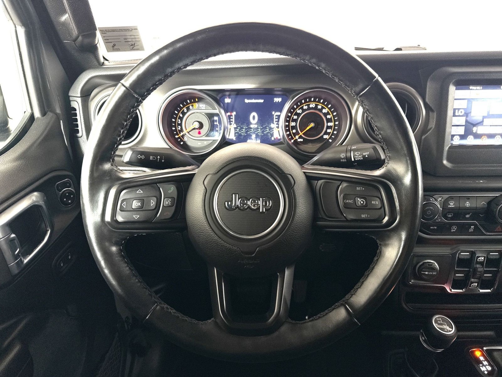 Used 2021 Jeep Gladiator Sport AWD/4WD image 16
