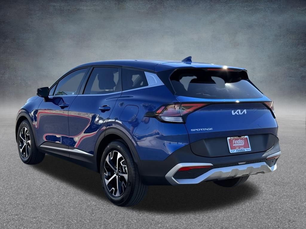 Used 2024 Kia Sportage EX FWD image 6