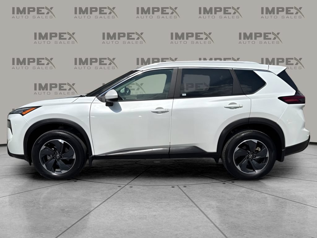 Used 2024 Nissan Rogue SV w/ SV Premium Package AWD/4WD image 2