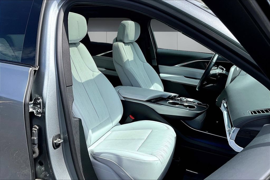 Certified 2024 Cadillac Lyriq Sport AWD/4WD image 28