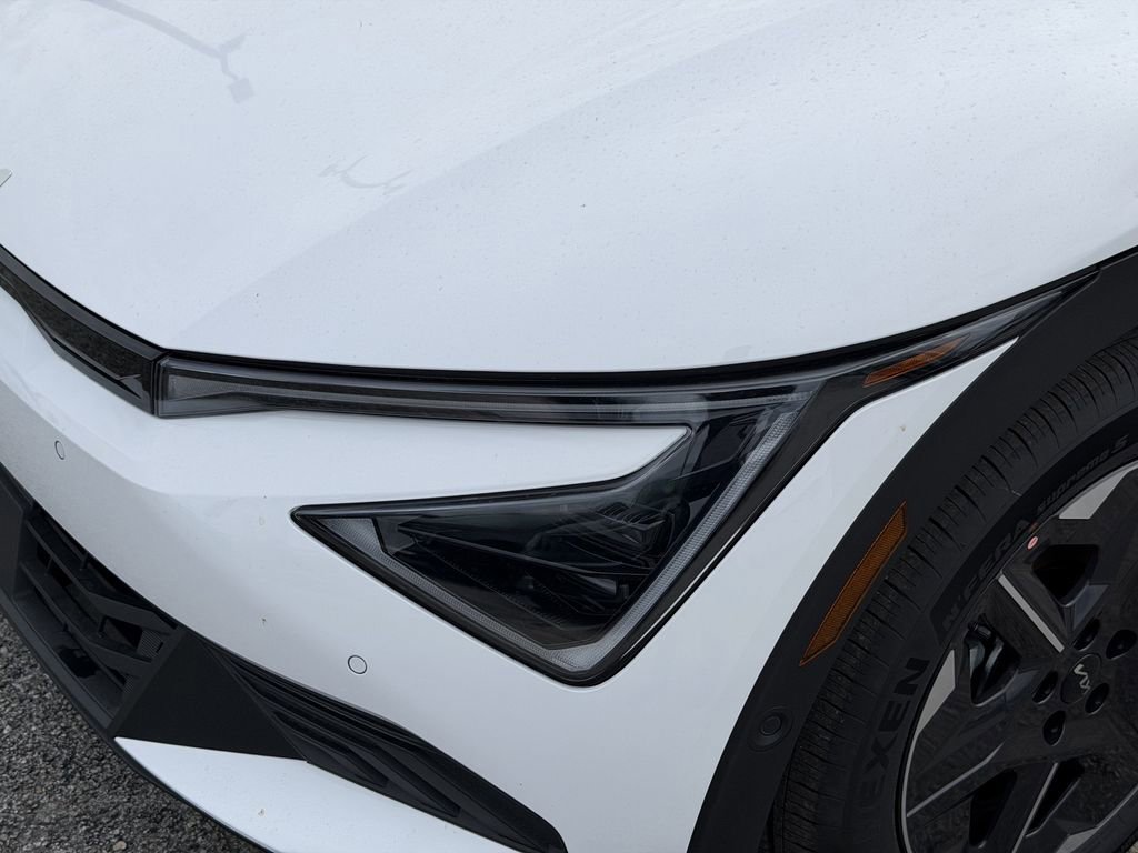 New 2025 Kia EV6 Light w/ Light LR Technology Package image 7