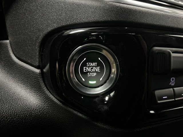 New 2026 GMC Sierra 1500 SLE image 17