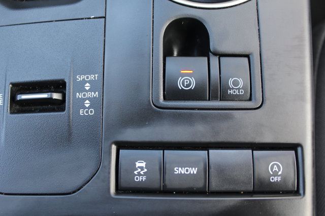 Used 2022 Toyota Highlander LE FWD image 36