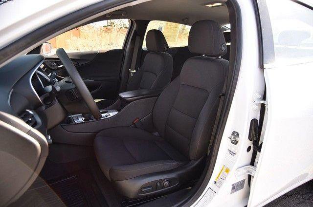 Used 2024 Chevrolet Malibu LT image 19