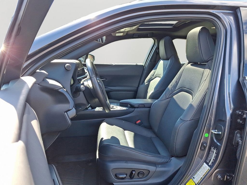 Used 2023 Lexus UX 250h AWD w/ Accessory Package (Z2) image 14