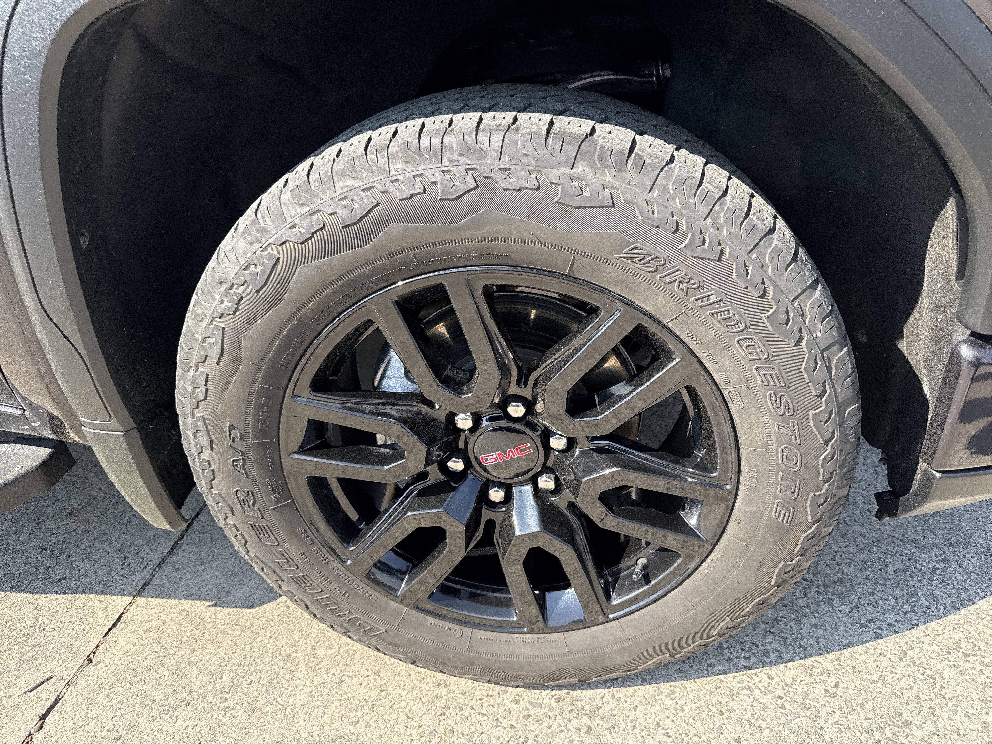 Used 2022 GMC Sierra 1500 Elevation image 12
