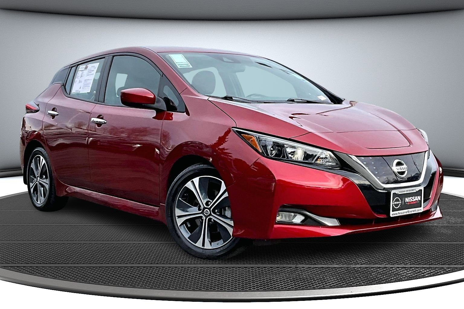 Used 2022 Nissan Leaf SV image 1