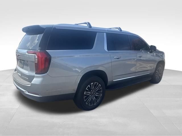 Used 2026 GMC Yukon XL Elevation w/ Elevation Premium Package AWD/4WD image 9