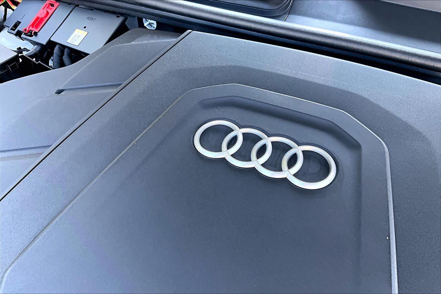 Used 2025 Audi Q8 Premium Plus AWD/4WD image 33