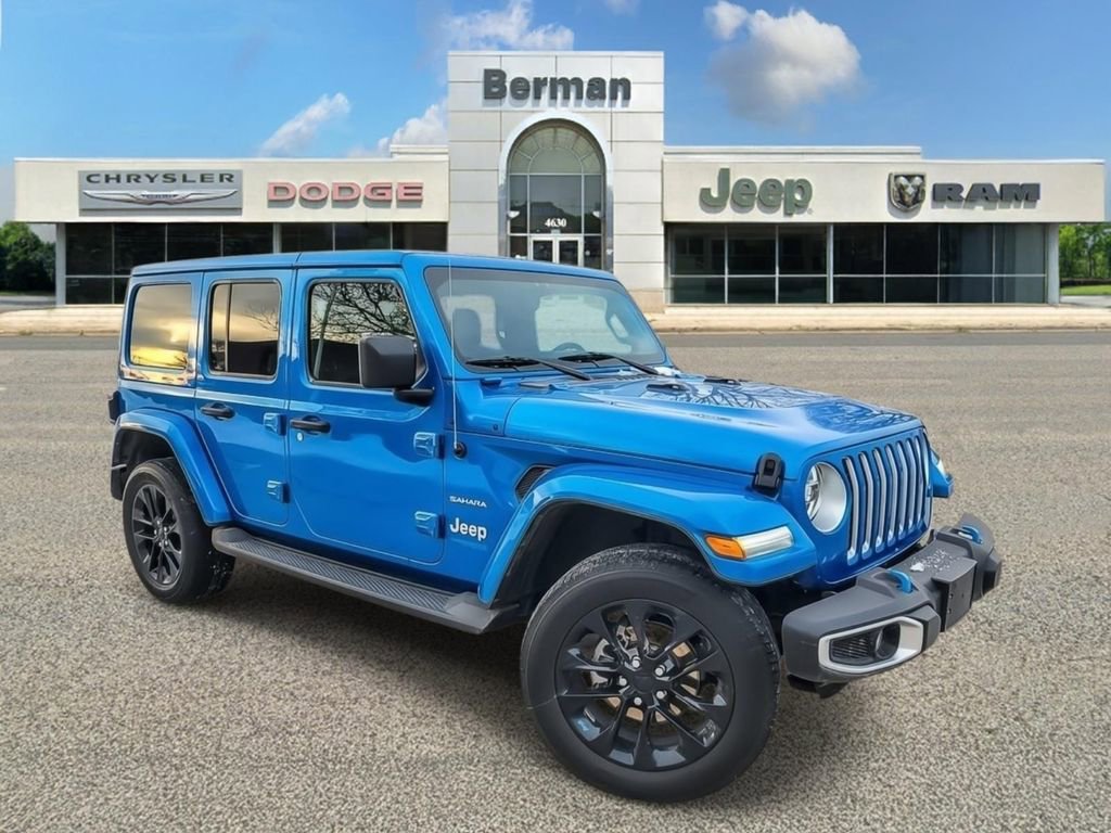 Used 2022 Jeep Wrangler Unlimited Sahara w/ Cold Weather Group image 1