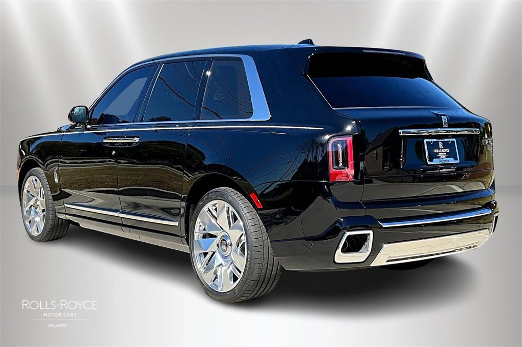 New 2026 Rolls-Royce Cullinan image 3