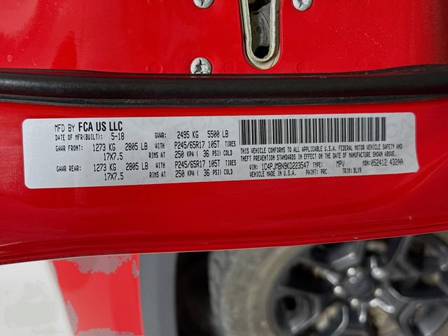 Used 2019 Jeep Cherokee Trailhawk AWD/4WD image 32