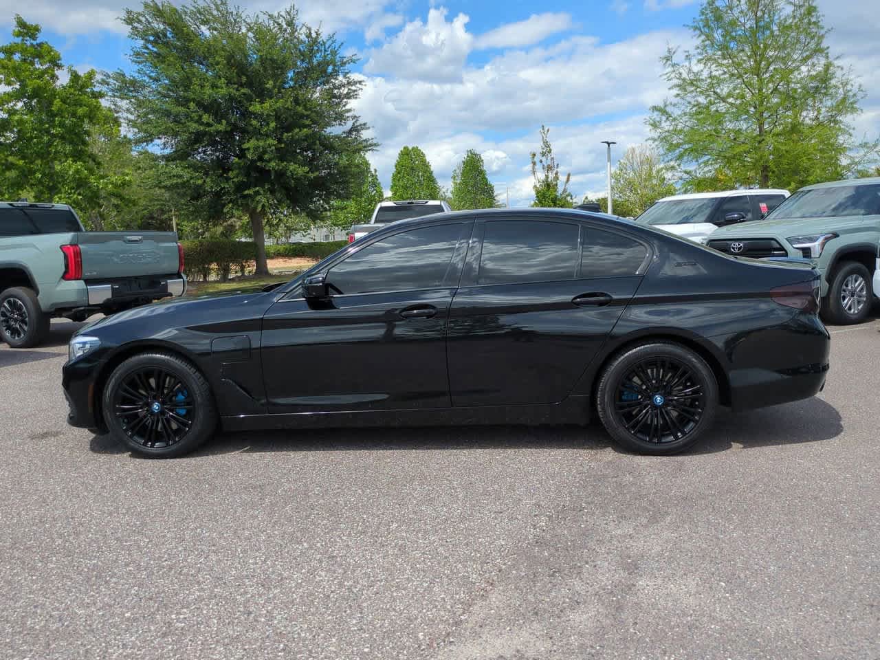 Used 2018 BMW 530e RWD image 3