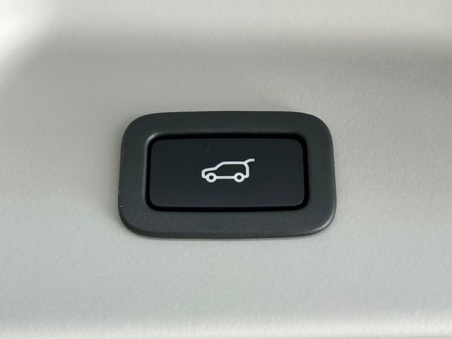 Used 2016 Land Rover Range Rover Long Wheelbase Supercharged image 42