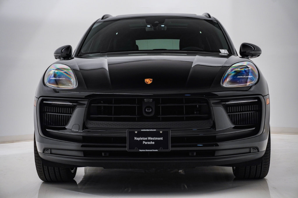 Certified 2026 Porsche Macan S AWD/4WD image 6