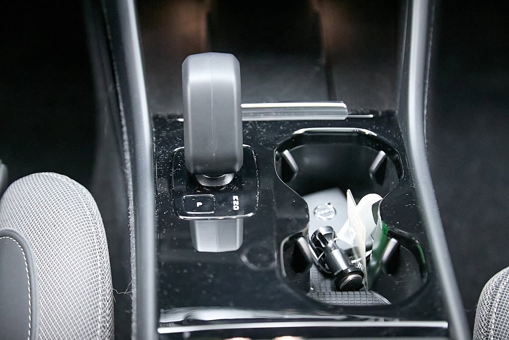 Certified 2023 Volvo C40 Recharge Core w/ Protection Package Premier image 30