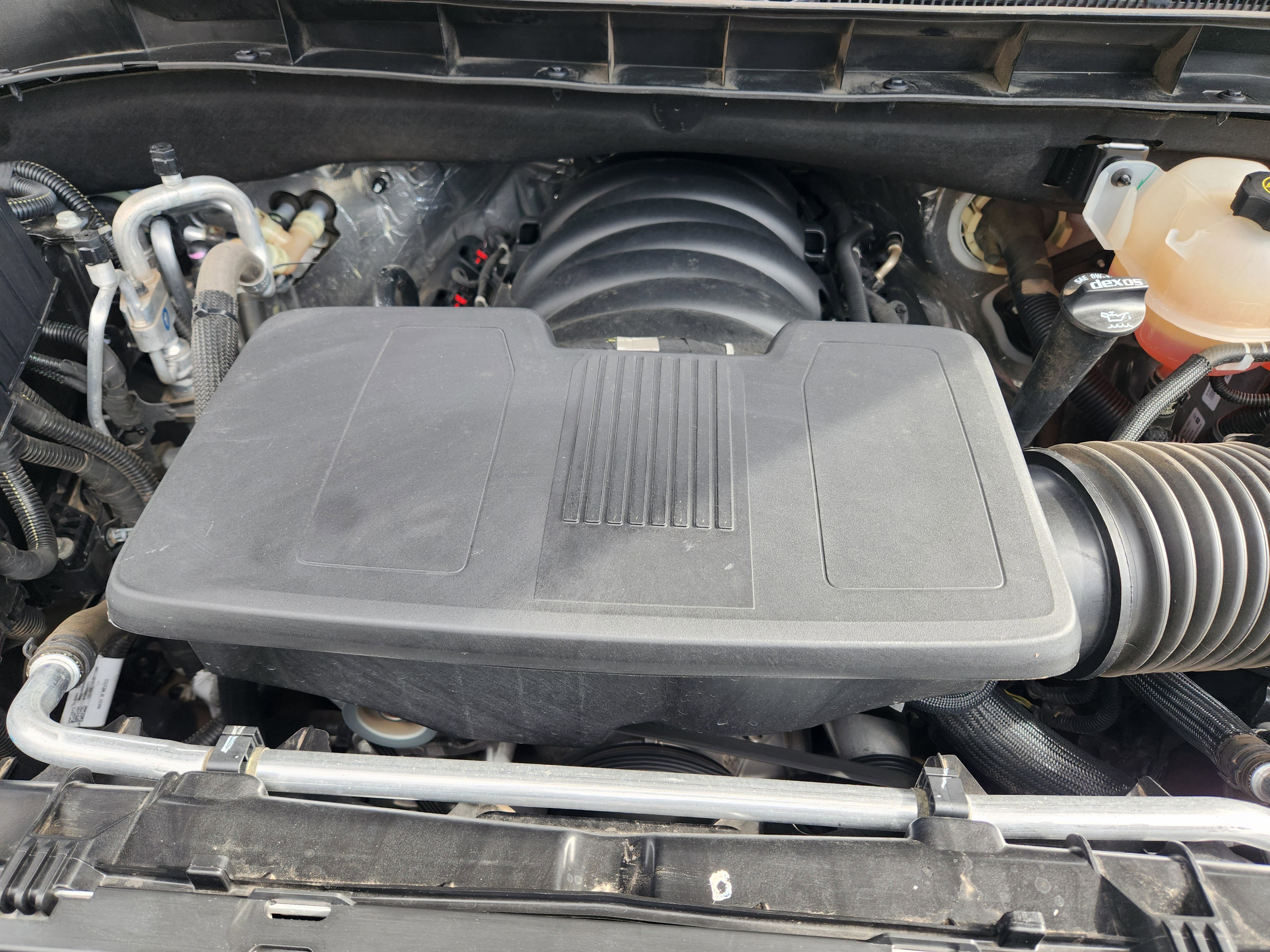 Used 2024 GMC Yukon XL SLT image 32