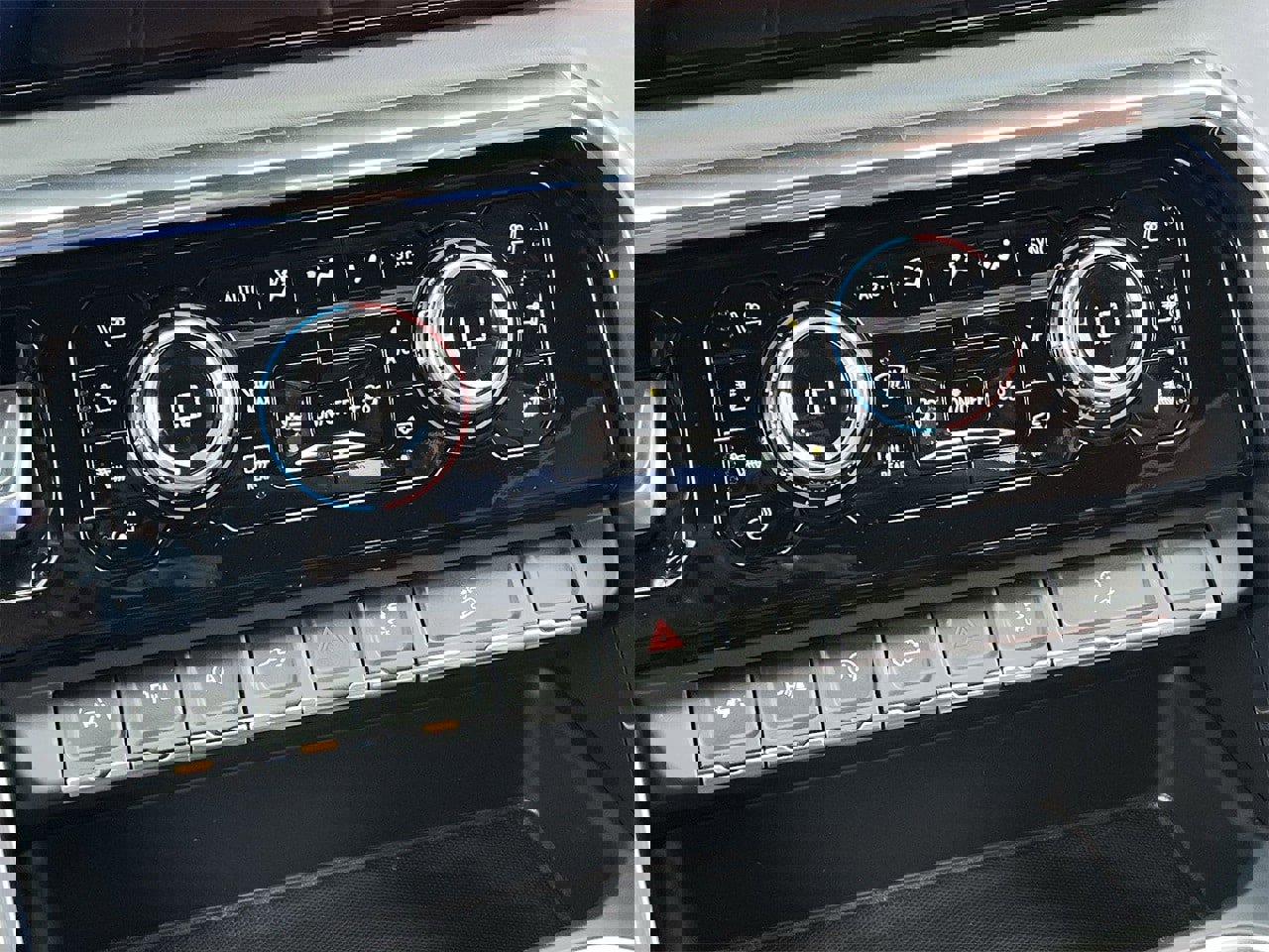 Used 2025 GMC Sierra 1500 Denali Ultimate image 18