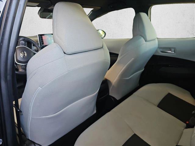 Used 2021 Toyota Corolla SE w/ SE Preferred Package FWD image 18