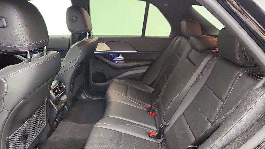 Used 2024 Mercedes-Benz GLE 450 4MATIC w/ AMG Line Exterior image 20