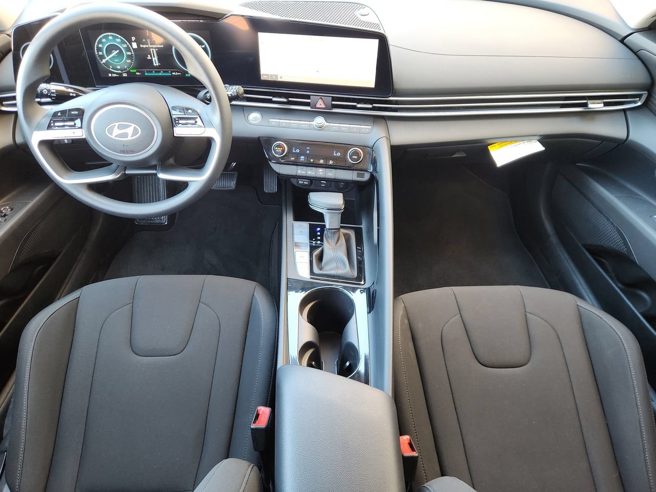 Certified 2024 Hyundai Elantra Blue FWD image 26