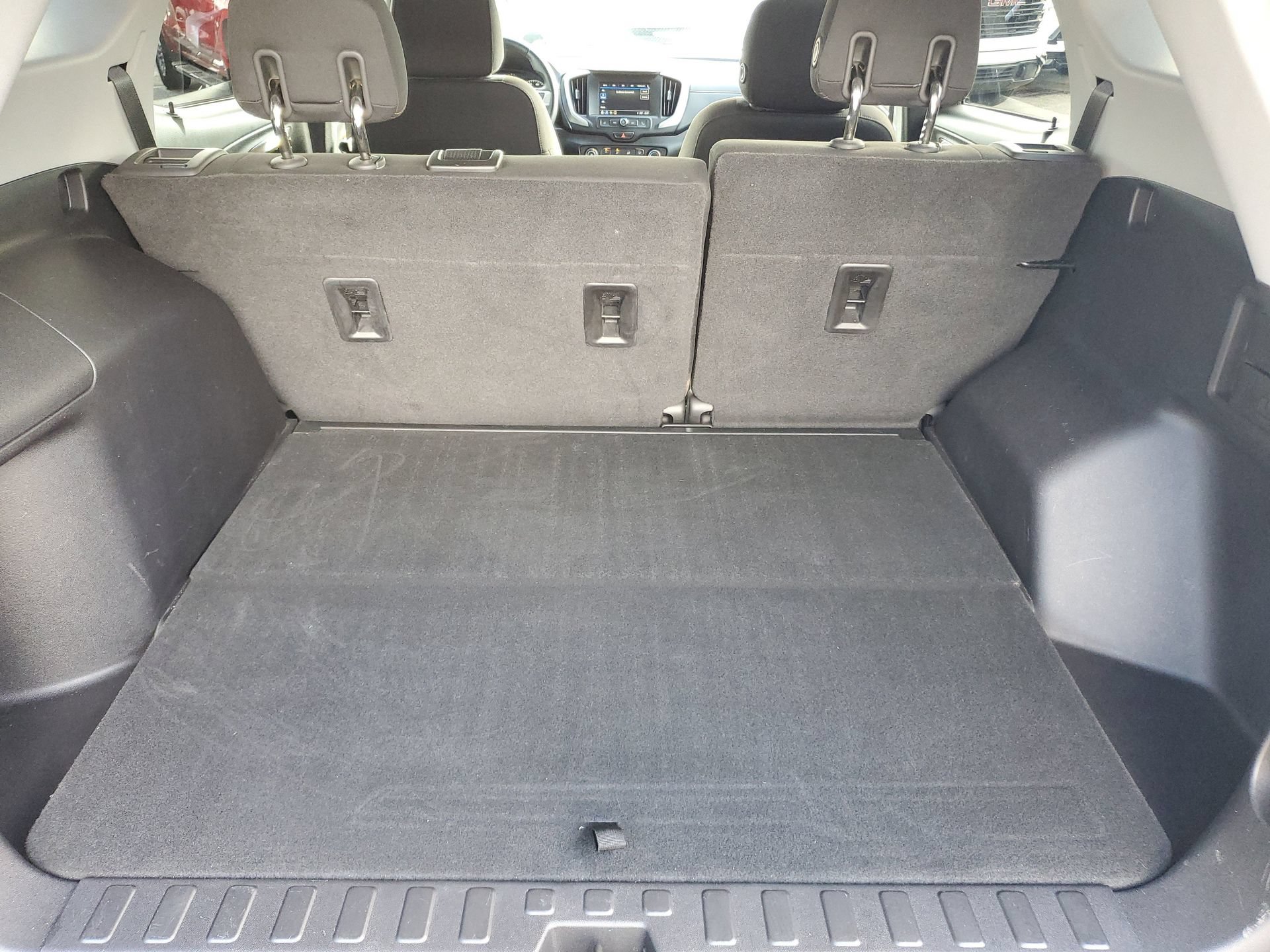 Used 2018 GMC Terrain SLE FWD image 8