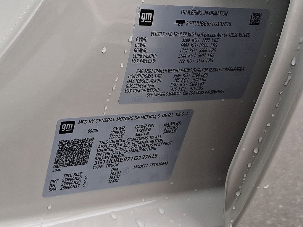 New 2026 GMC Sierra 1500 SLE image 18