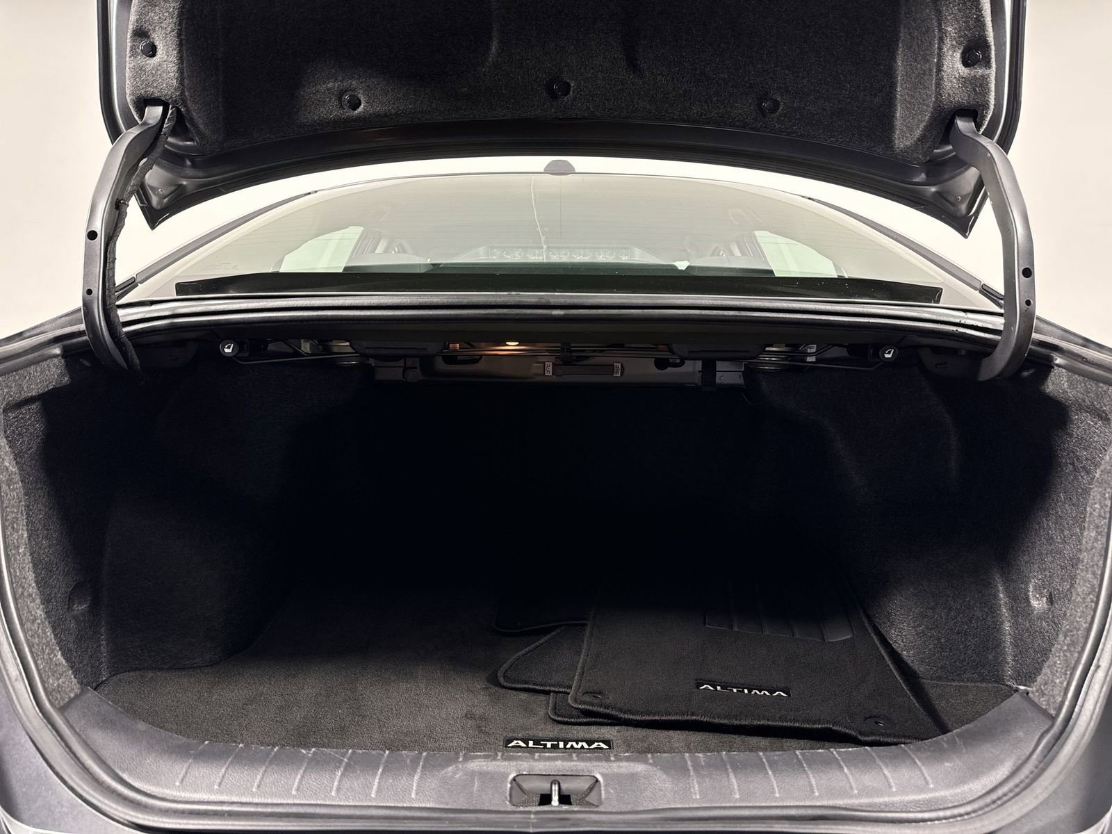 Certified 2024 Nissan Altima 2.5 SV image 34