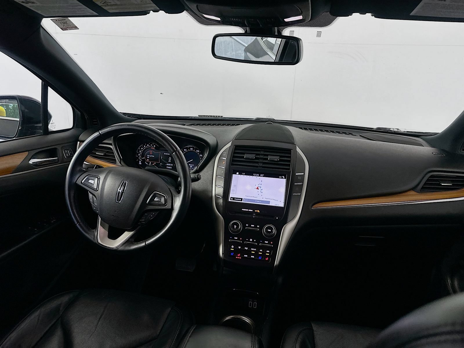 Used 2019 Lincoln MKC Reserve w/ MKC Climate Package AWD/4WD image 24
