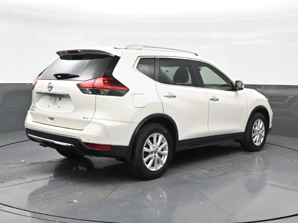 Used 2020 Nissan Rogue SV FWD image 5