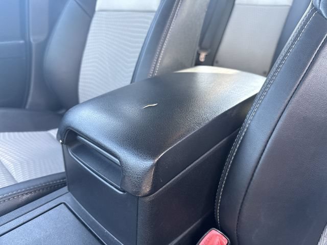 Used 2012 Toyota Camry SE FWD image 19