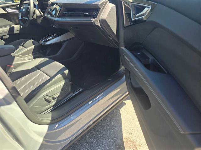 Used 2023 Audi Q4 e-tron Premium Plus w/ Premium Plus image 10