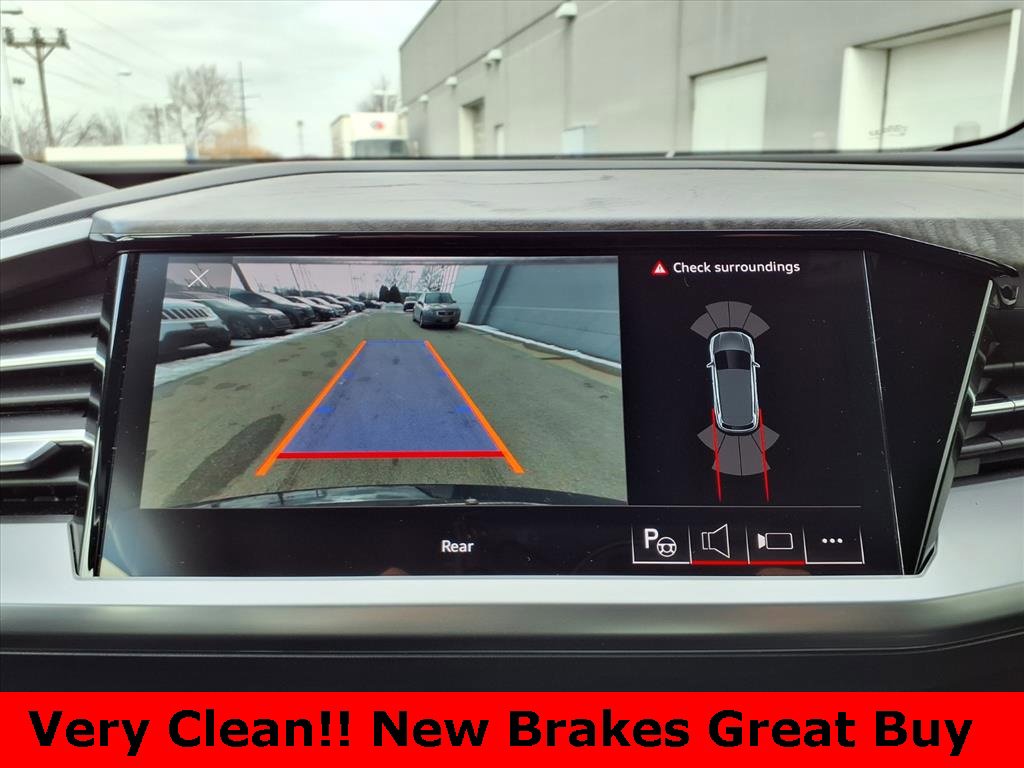 Used 2023 Audi Q4 e-tron Premium Plus w/ Premium Plus image 17