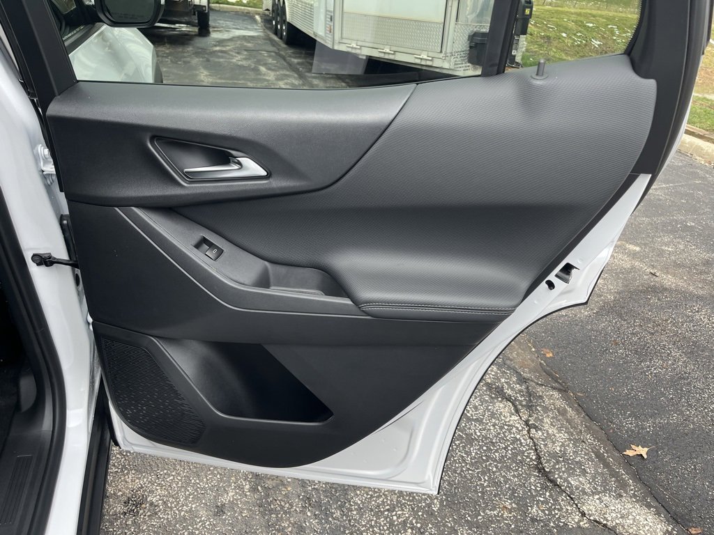 New 2026 Chevrolet Equinox LT image 26