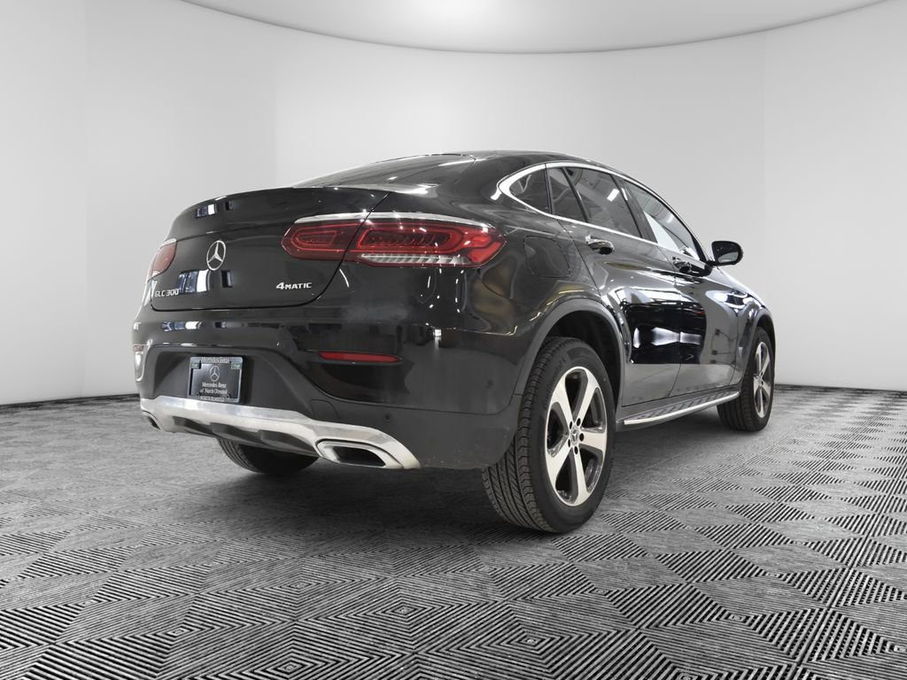 Used 2022 Mercedes-Benz GLC 300 4MATIC Coupe image 5