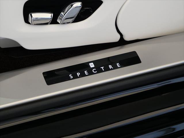 Certified 2024 Rolls-Royce Spectre w/ Spectre Launch Package AWD/4WD image 9