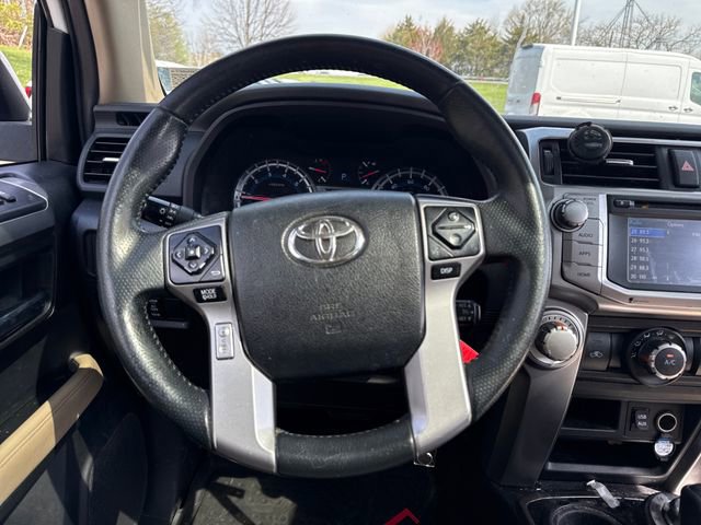 Used 2018 Toyota 4Runner SR5 Premium AWD/4WD image 19