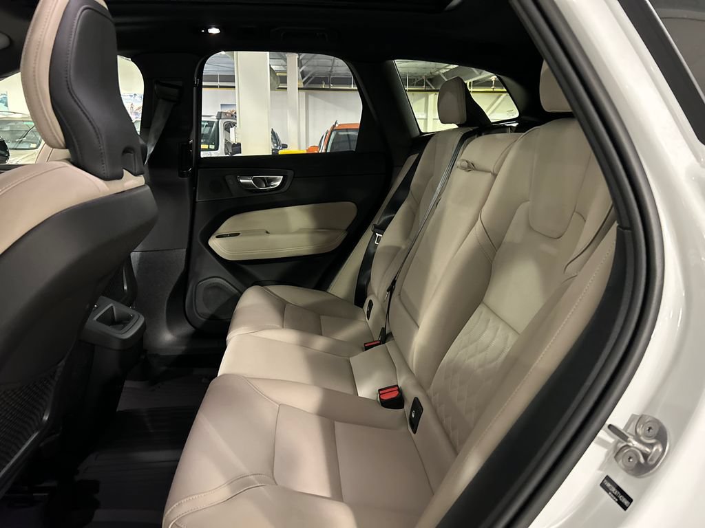 Used 2026 Volvo XC60 B5 Plus w/ Protection Package Premier AWD/4WD image 22