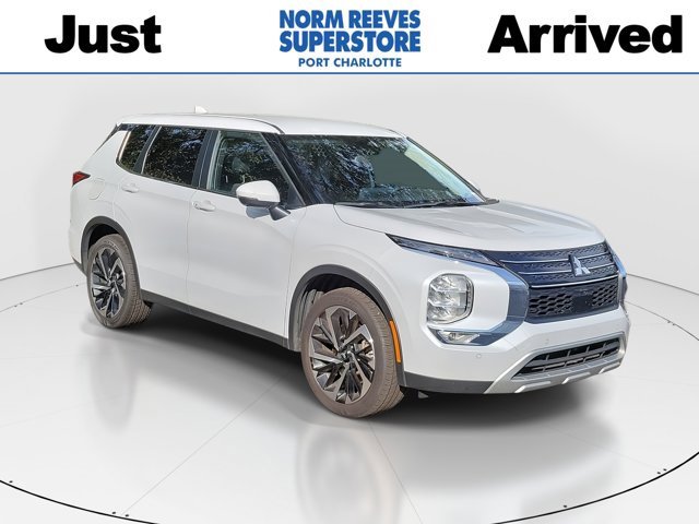 Used 2024 Mitsubishi Outlander SE