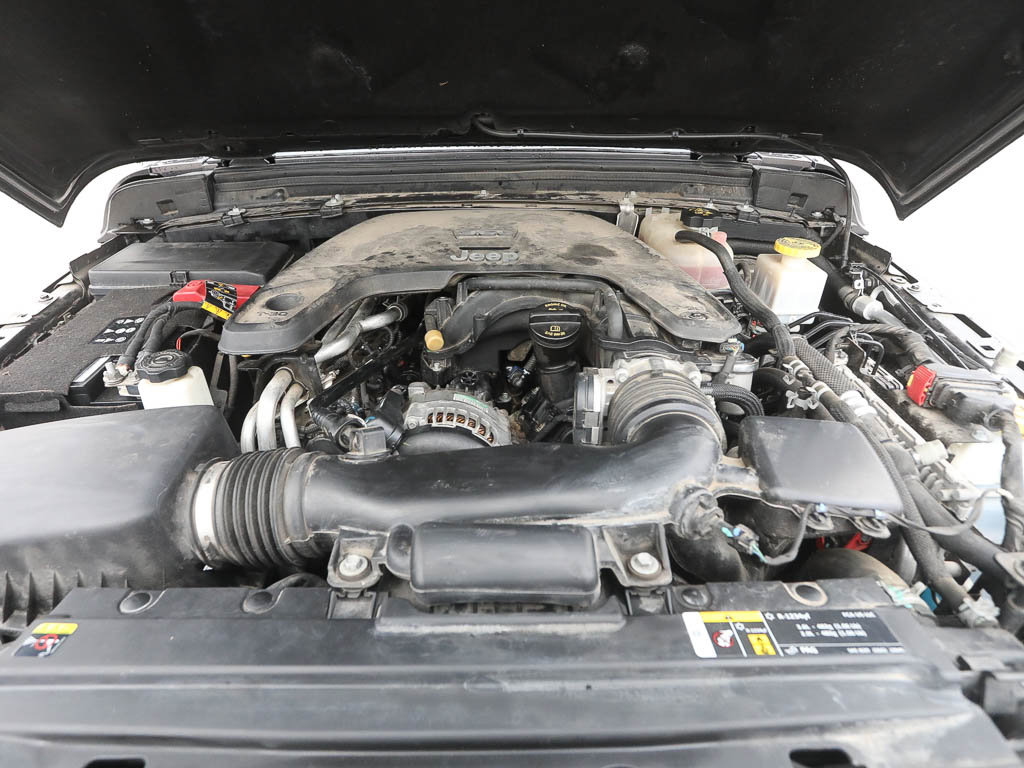 Used 2020 Jeep Gladiator Sport image 22