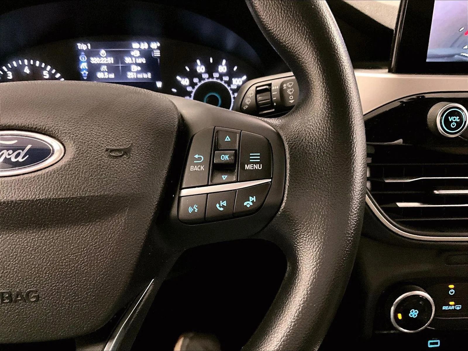 Certified 2022 Ford Escape SE image 18