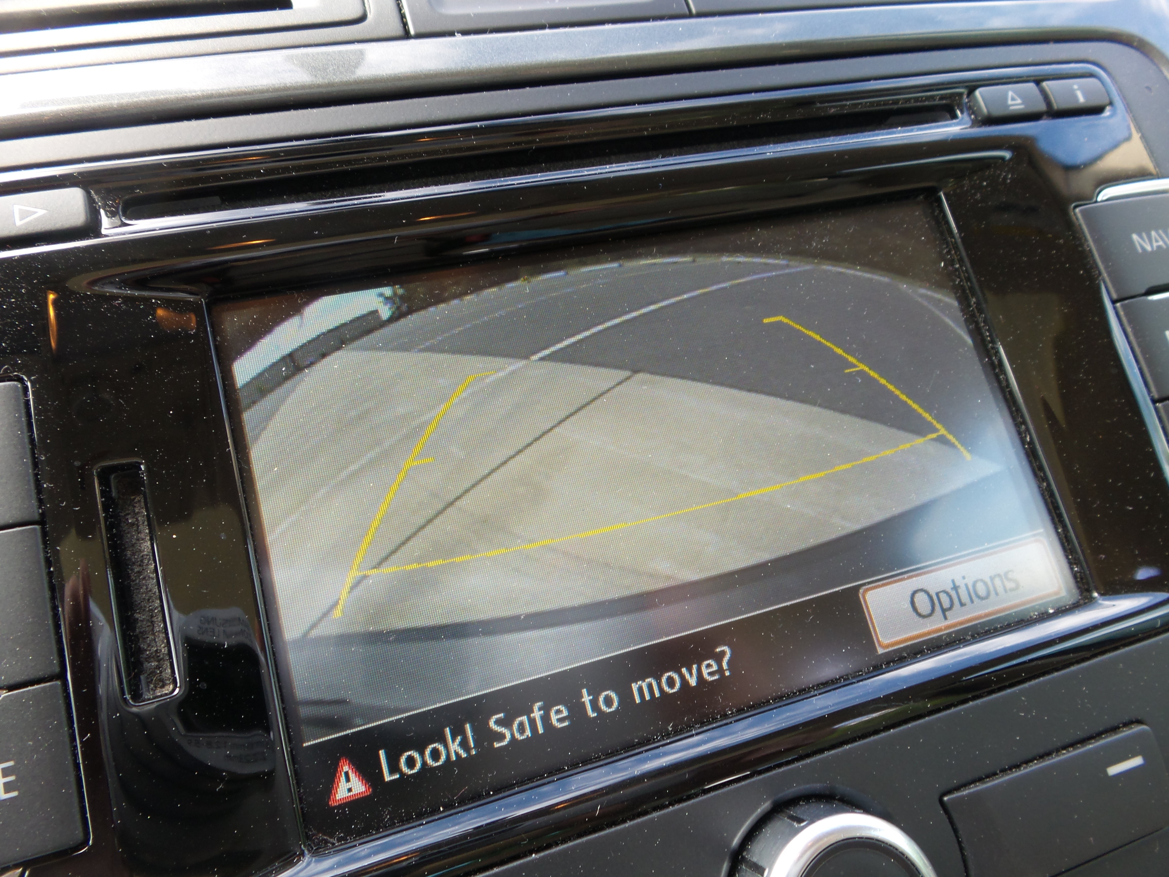 Used 2015 Volkswagen Tiguan SEL FWD image 36