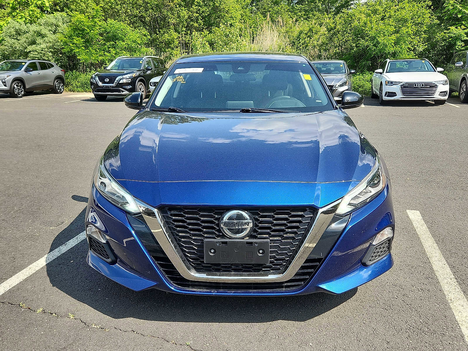 Used 2022 Nissan Altima 2.0 SR image 2