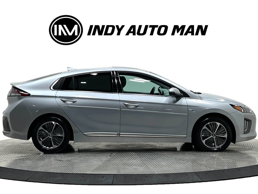 Used 2020 Hyundai Ioniq Limited FWD image 3