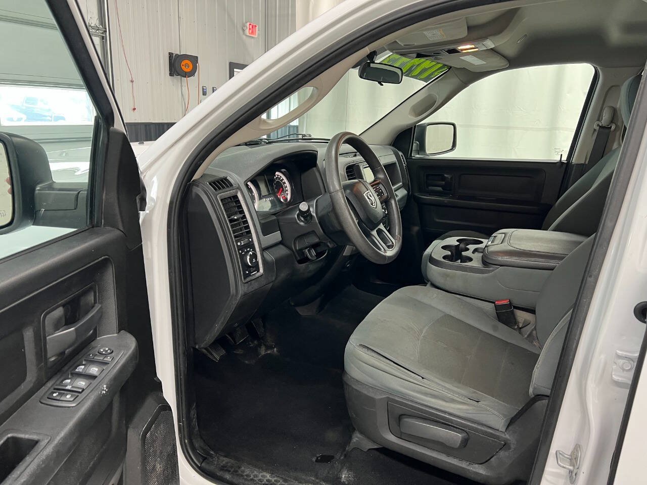 Used 2019 RAM 1500 Express w/ Express Value Package AWD/4WD image 7