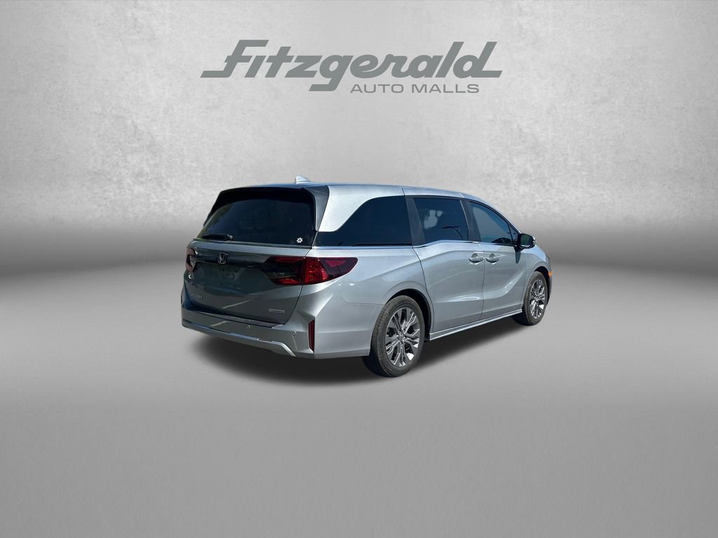 Used 2025 Honda Odyssey Touring image 7